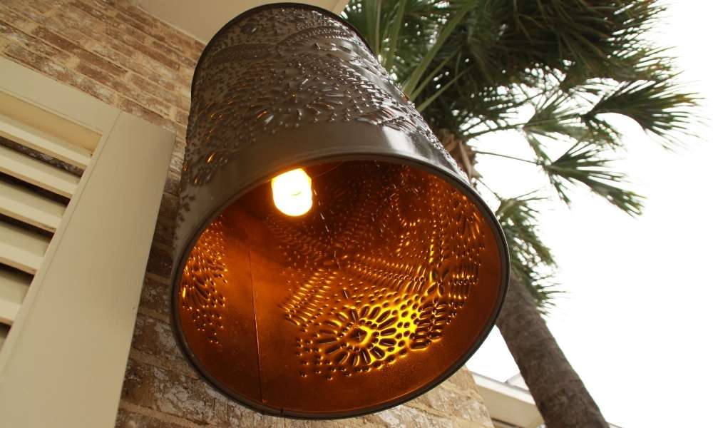 outdoor light fixture Power Back On