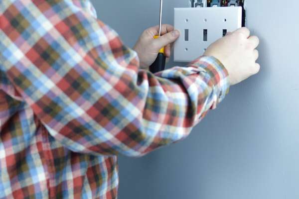 Turn Off All Electricity In The Room