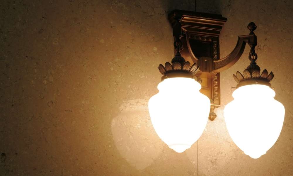 Keeping Light Fixtures Cleaner For Longer