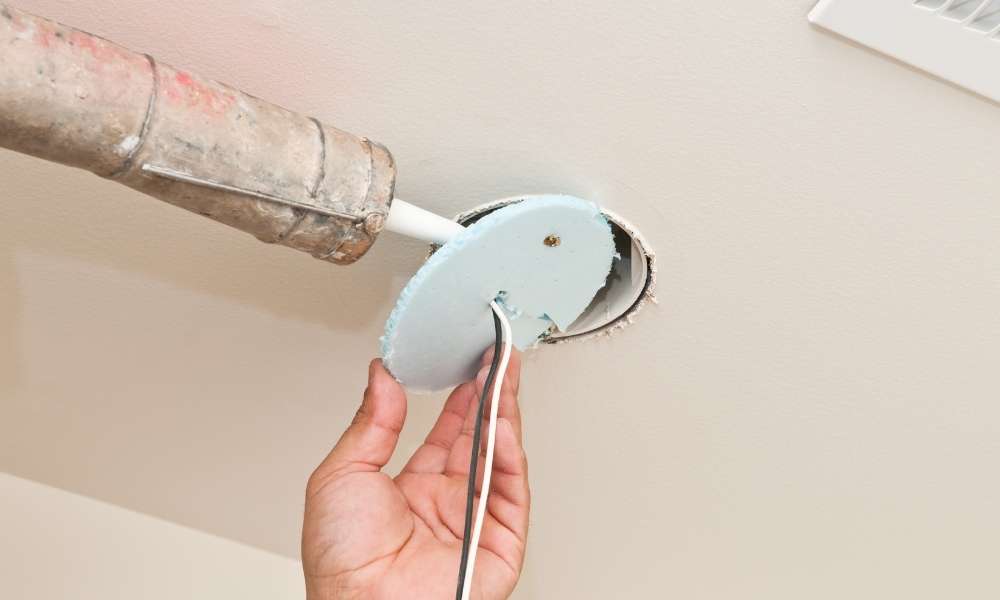 Remove the Insulations Fluorescent Lighting in Kitchen
