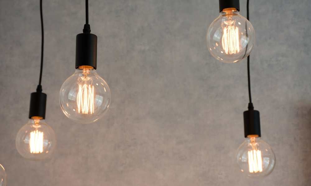Try Edison Lights in Light a Bedroom Without Overhead Lighting