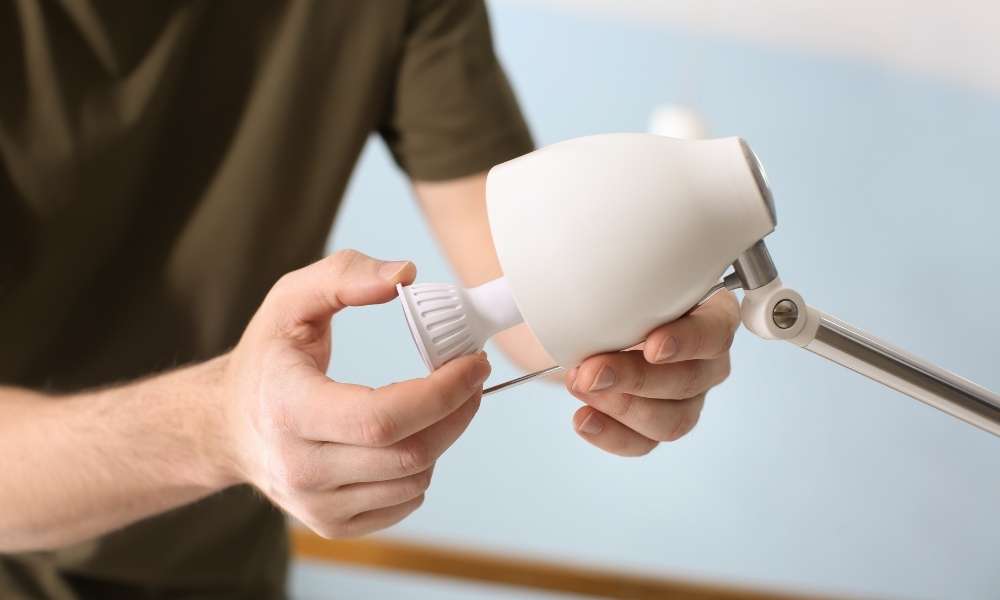 Replacing the Light Bulb