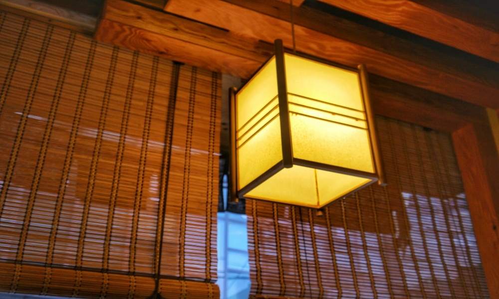 Traditional or Club Lamp