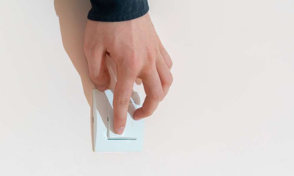 Turn off the power