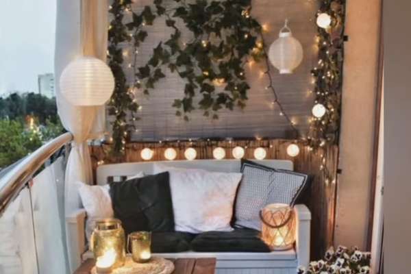 Create Beauty With Trailing Lights