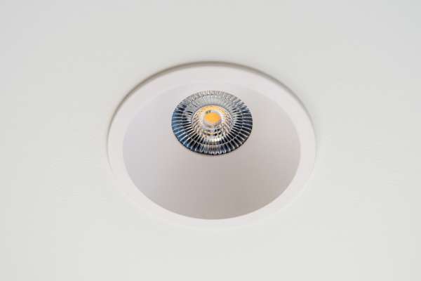 Signs That Your LED Ceiling Light May Be Nearing the End of Its Life