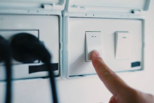  Turn Off the Power To Remove Led strip Lights Without Removing Paint
