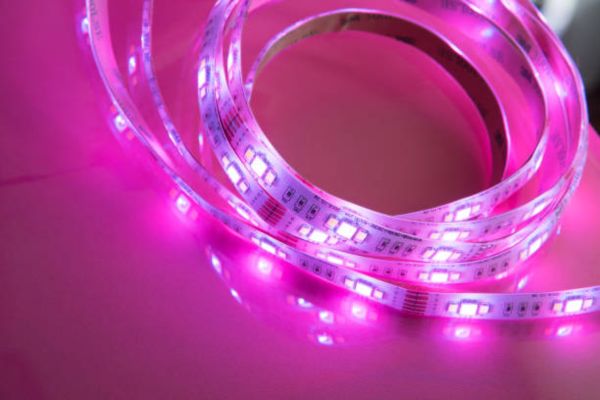 Step 4 – Prepare the Strip Ends To Fix Ripped Led Strip Lights Without Solde