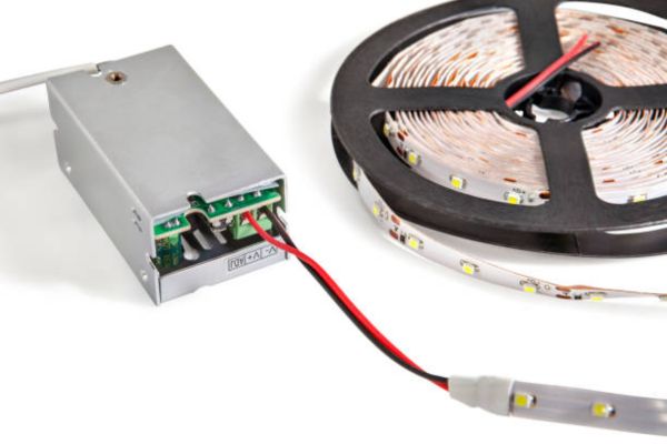 Find the Positive and Negative Sides to Connect LED Light to Power Supply