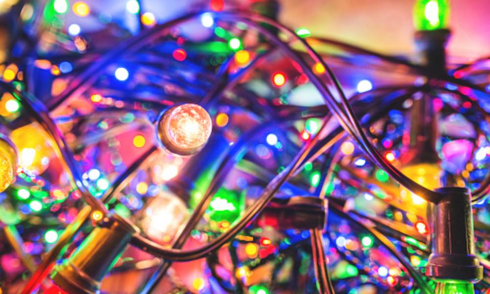How Many Strings Of Led Lights Can Be Together