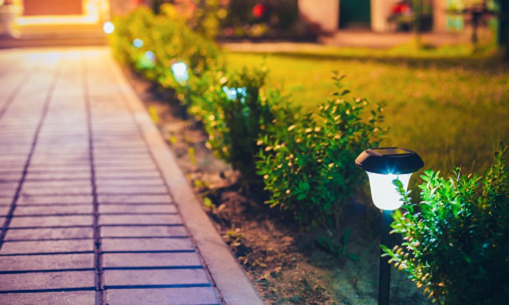How Long Do Solar Lights Last