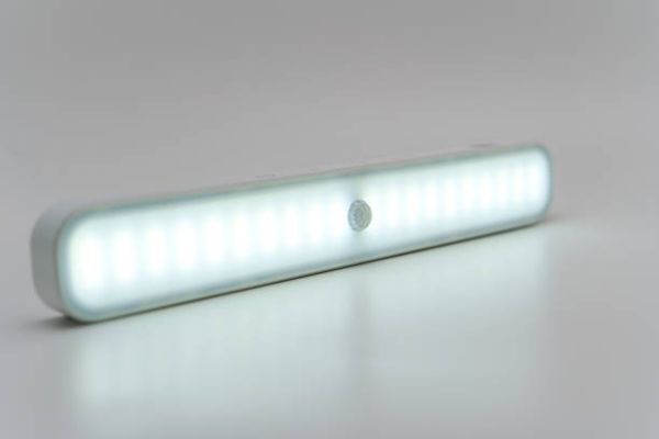 Rechargeable Closet Light Without Wiring