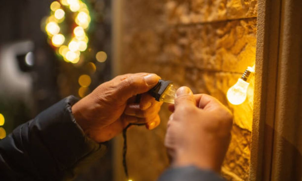 How To Plug In Outdoor Xmas Lights