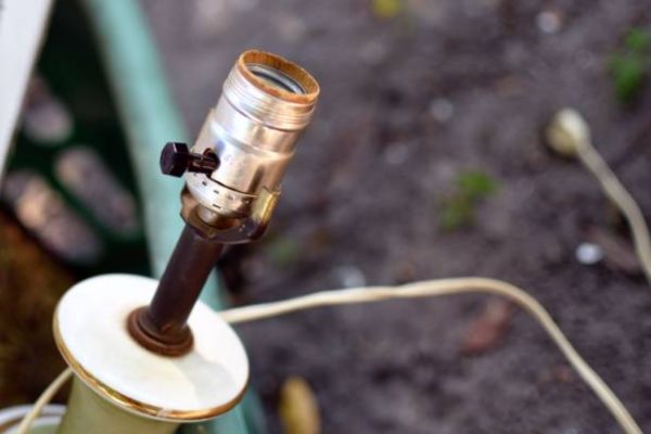 How To Replace A Floor Lamp Socket