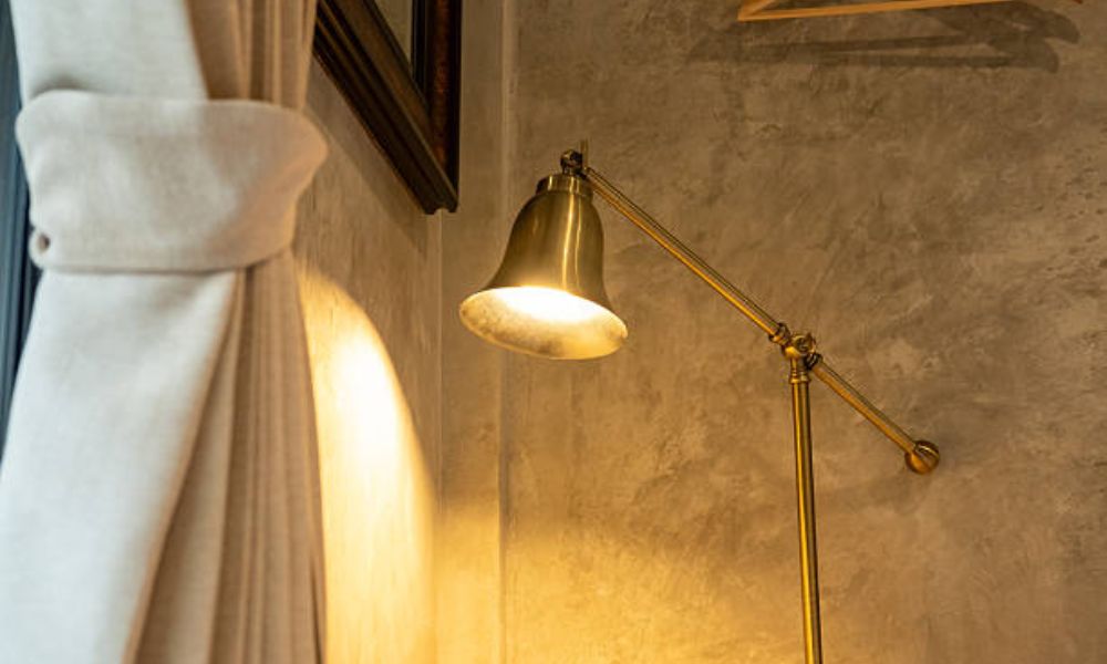 Vintage Brass Floor Lamp With Brass Shade_